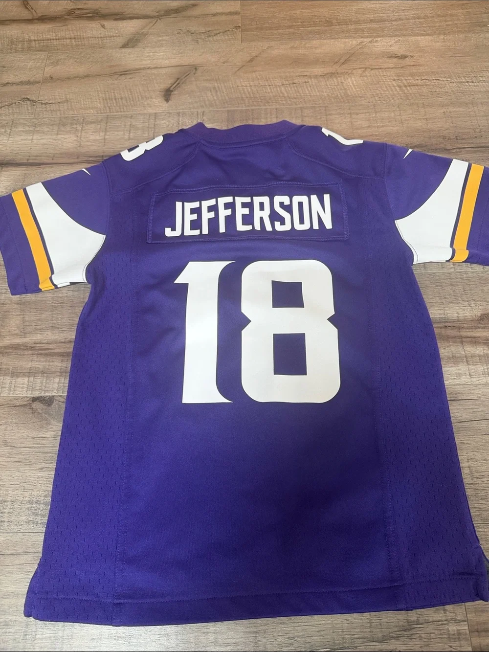 Nike Kids Minnesota Vikings #18 Jersey size S